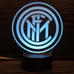 Inter 3D lampe. Farveskift mellem 7 farver. -