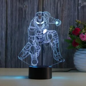 Iron Man 3D lampe. Farveskift mellem 7 farver. -