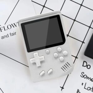 Retro håndholdt spillekonsol med 400 klassiske spil. Hvid. -