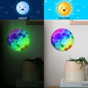 Selvlysende wallsticker med 3 måner i flotte farver. 8cm. -