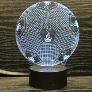 Tottenham 3D lampe. Fodbold. Farveskift mellem 7 farver. -
