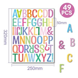 Alfabet wallsticker med farverige bogstaver. Store bogstaver. A til Z. -