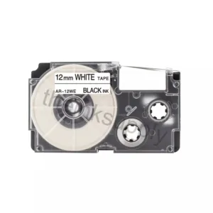 Casio XR-12WE Sort tekst / Hvid tape 12 mm x 8 m tape - Kompatibel - INKpartner ApS